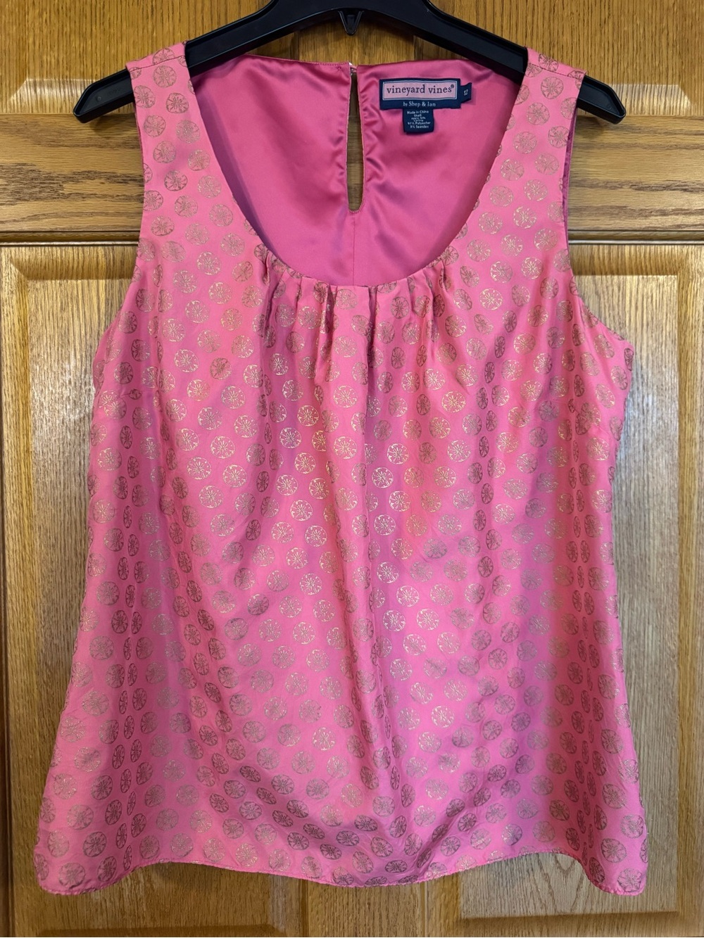 Vineyard Vines Women’s Size 12 100% Silk Pink Gold Shell Print Sleeveless Top